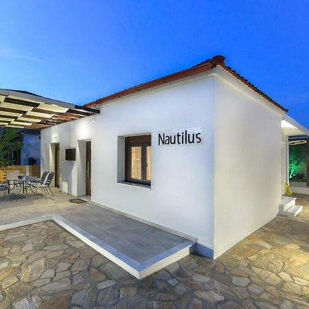 Νautilus Luxury Apartments Ierissós Exteriér fotografie